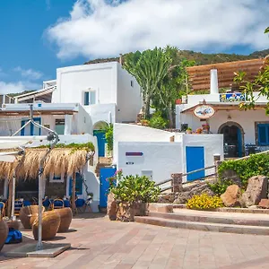 Eunymos 2*, Panarea Italien